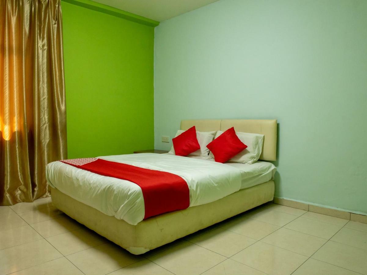 Oyo 434 Marbella Hotel Johor Bahru Exterior photo