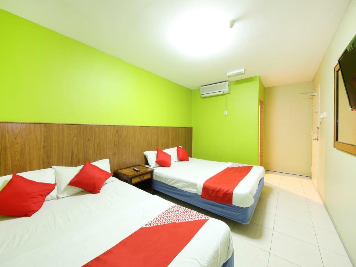 Oyo 434 Marbella Hotel Johor Bahru Exterior photo