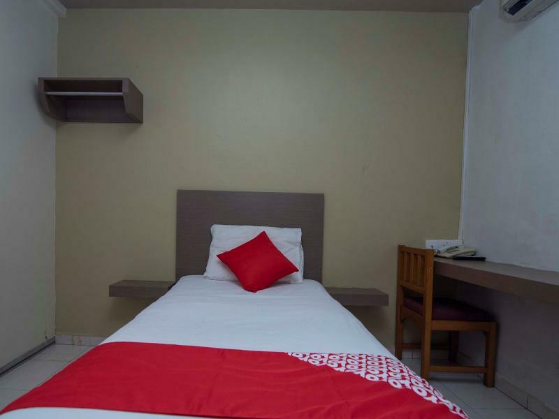Oyo 434 Marbella Hotel Johor Bahru Exterior photo