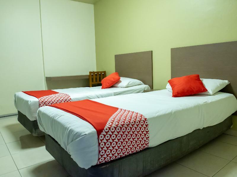 Oyo 434 Marbella Hotel Johor Bahru Exterior photo